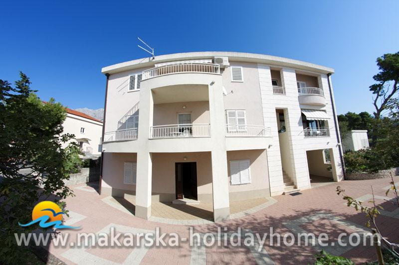 Private accommodation Makarska - Apartment Jony A1 / 01