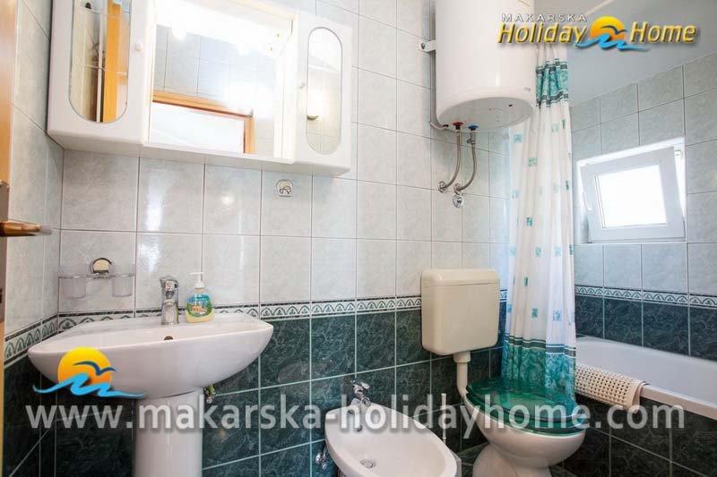Makarska Ferienwohnung in Strandnähe für 6 Personen - Apartment Buba A1 / 26