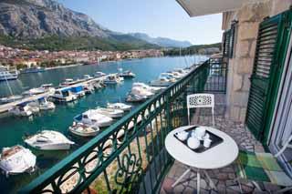 Beachfront luxury Accommodation in Makarska for 6 persons - Apartments Bura