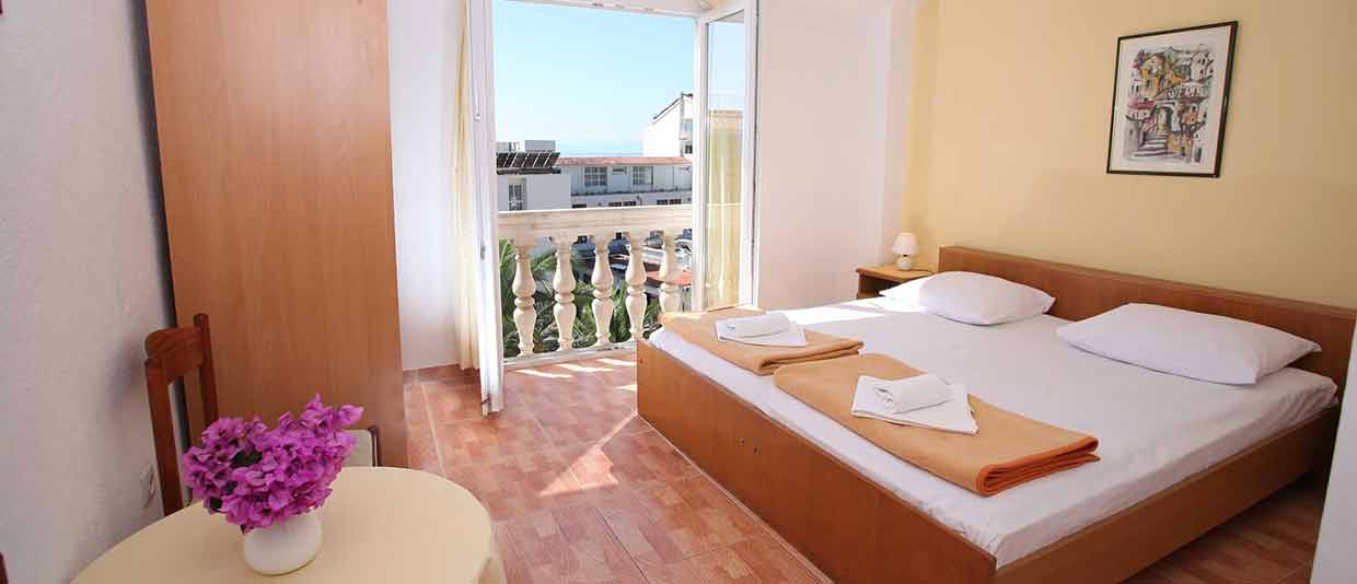 Croatia Apartments - Makarska apartment with pool for 5 persons - Kovacic A1