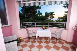 Promajna Seafront apartment for 3 persons - Apartment Karla S1