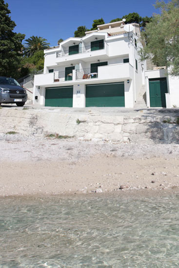 Croatia apartments near the sea on the Makarska Riviera