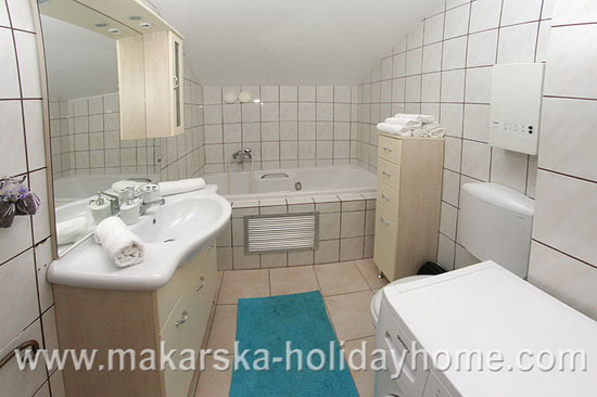 private accommodation makarska apartment Sanja