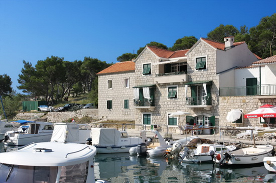 Luxury apartments near the sea in Makarska