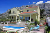 Kroatië appartementen in Makarska Villa met zwembad