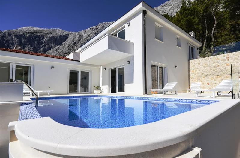 Luxury villa with pool Baska Voda - Villa Ines / 05