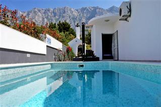 Ferienhaus mit Pool und Hund Makarska Kroatien - Villa Denis